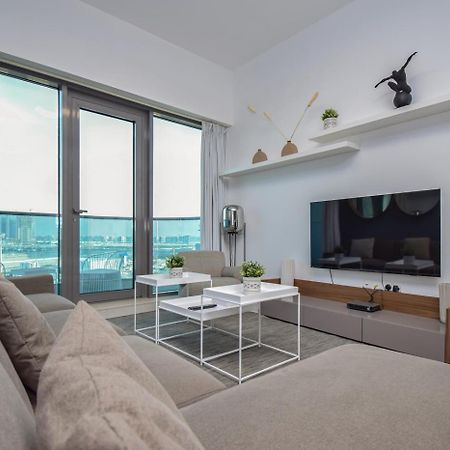 Elegant 2Br View With Rooftop Pool The Bay 두바이 외부 사진