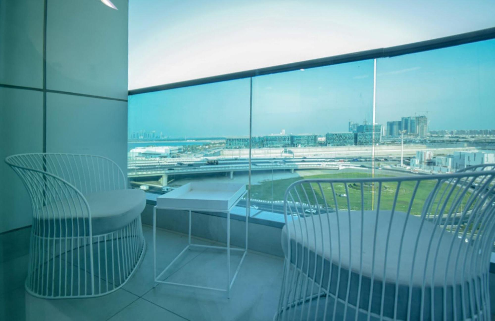 Elegant 2Br View With Rooftop Pool The Bay 두바이 외부 사진